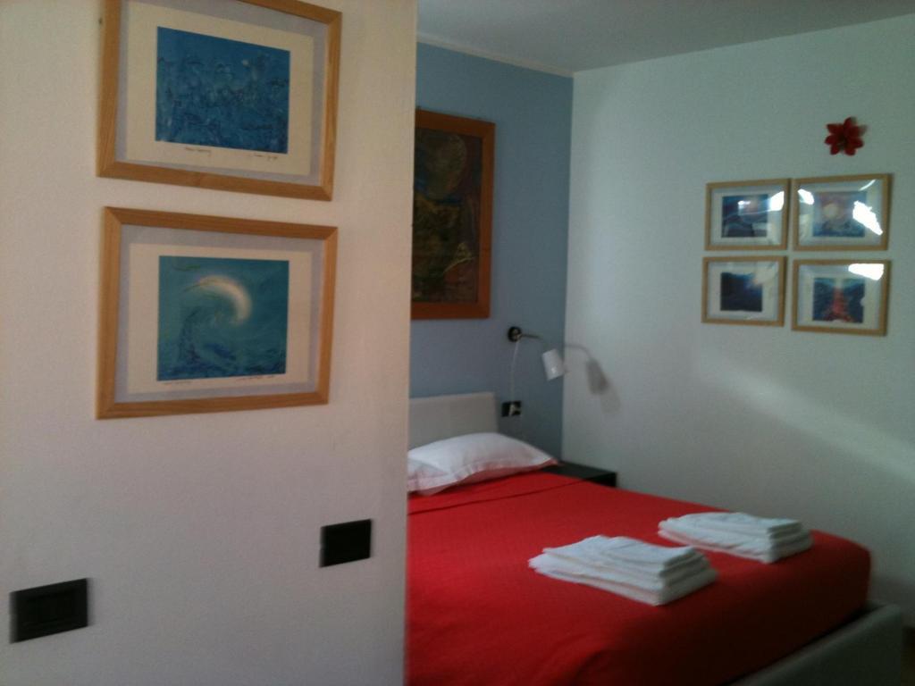 Ripa Del Naviglio B&B Mailand Zimmer foto
